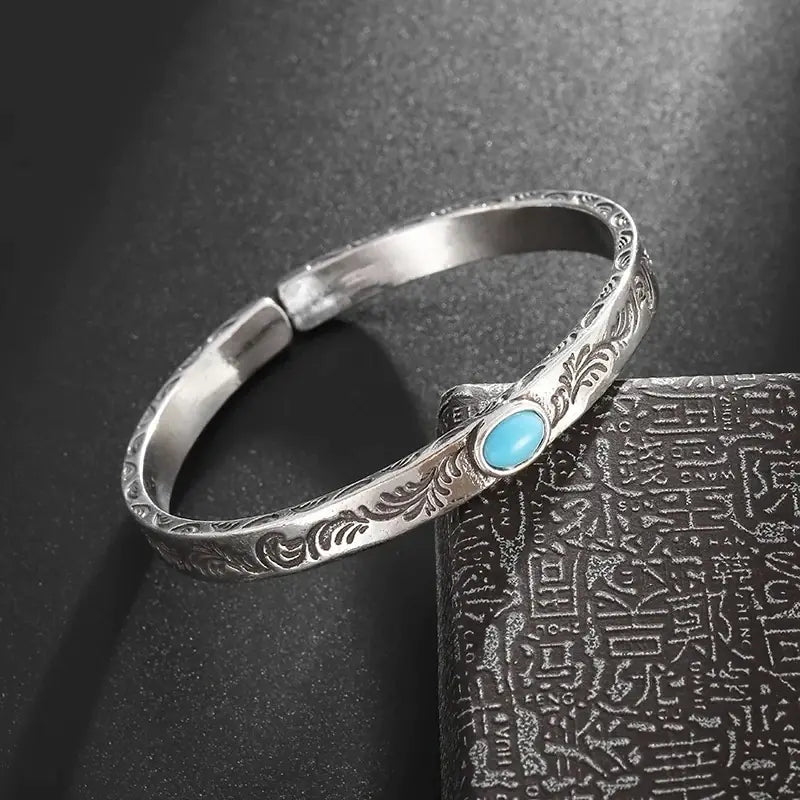 Vintage Engraved Fashion Bracelet for Men and Women