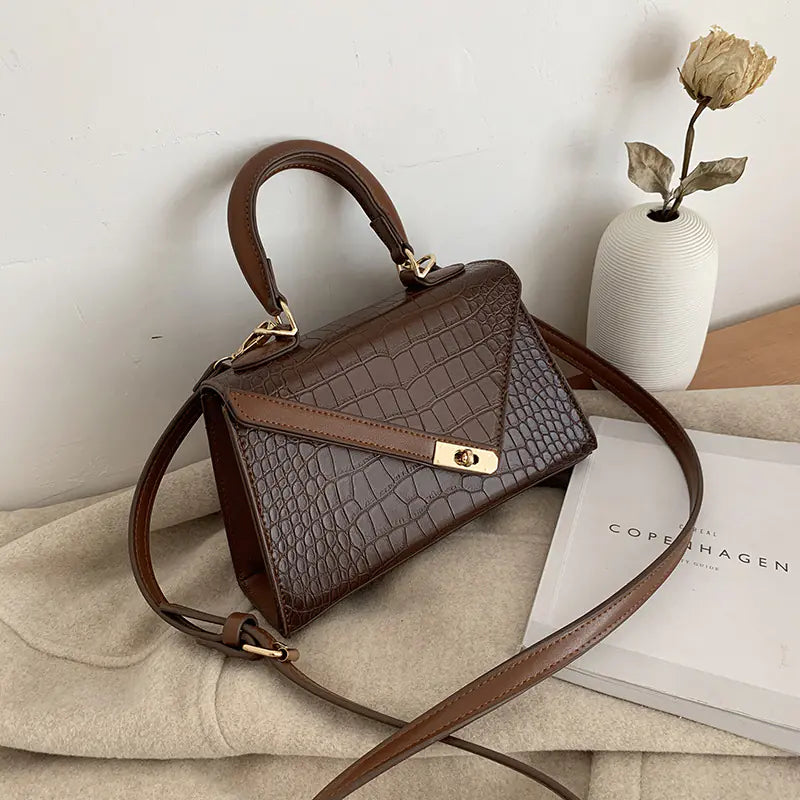 Versatile Leather Crossbody, Fashion Handbag (Triangle)
