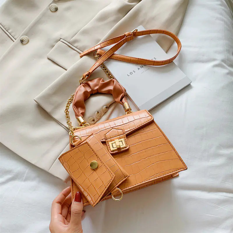 Fashion Women's Handbag - New Stylish Tote & Shoulder Bag
