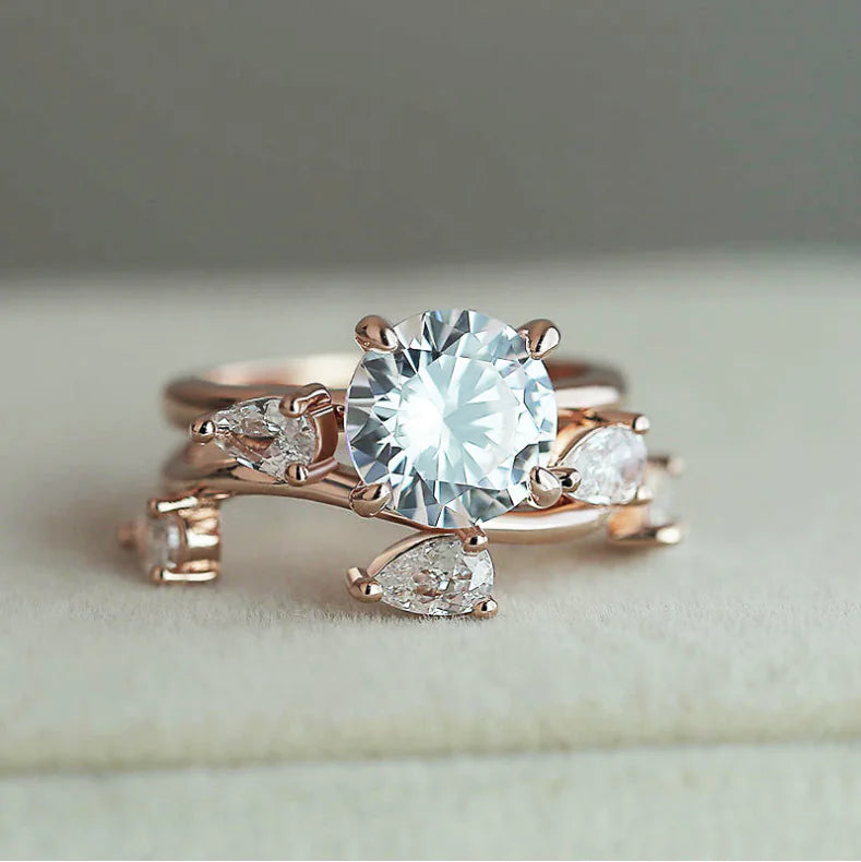 Leaf-Shaped Zircon Ring, Elegant Design