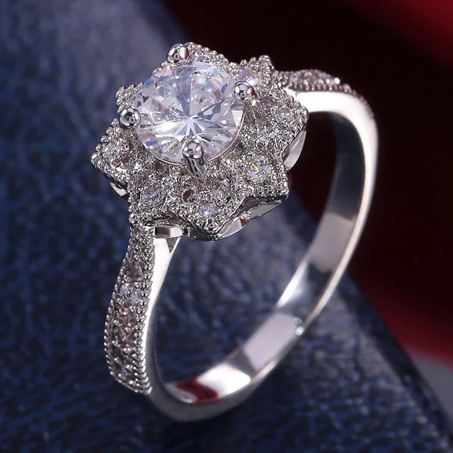 Transparent Zircon Flower Ring - Elegant Design